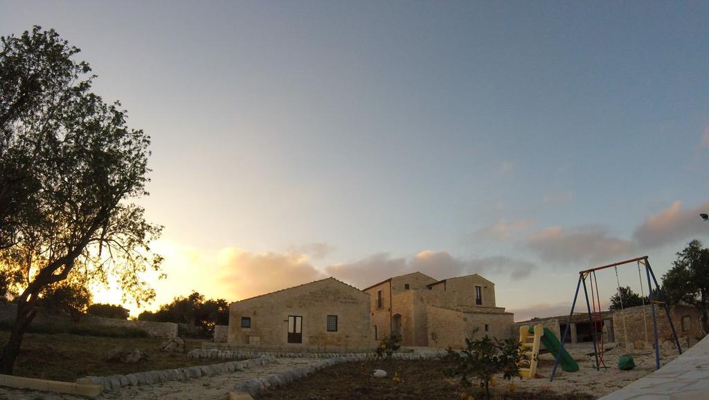 Agriturismo Ara Villa Casale Zappulla Buitenkant foto